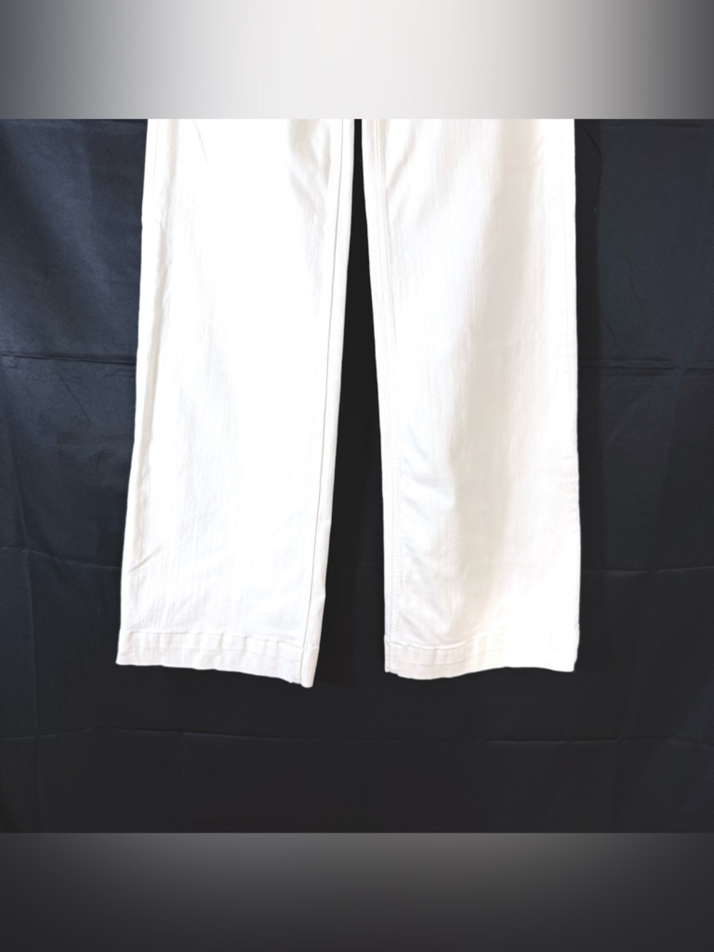 100% Authentic Burberry Brit “Bethnal” Flare Leg Mid Rise White Jeans Size 27R - Picture 3 of 14